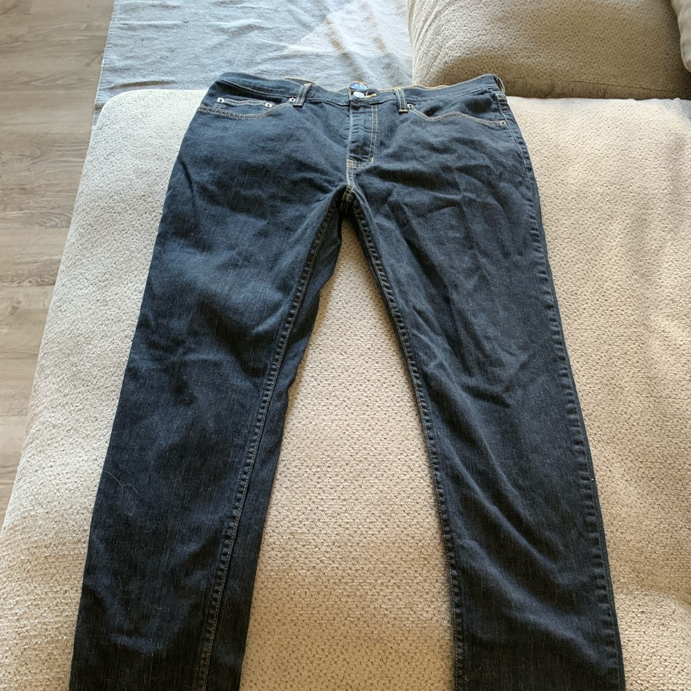 Brand new men’s Arizona jeans! Throw me a offer